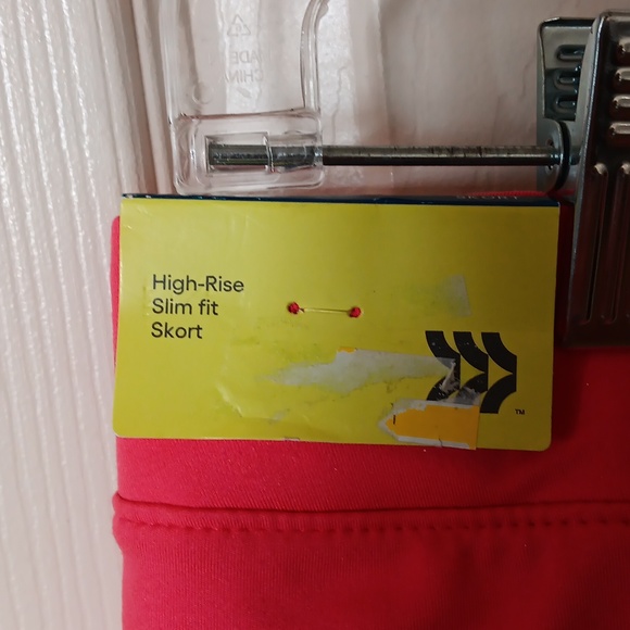 NWT 'all in motion' Skort - Picture 4 of 5